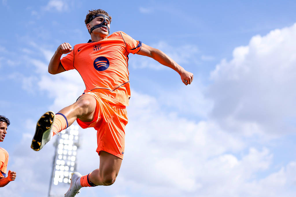 西甲-费尔明拉什福德破门 巴萨2-0赫塔菲已领先11分