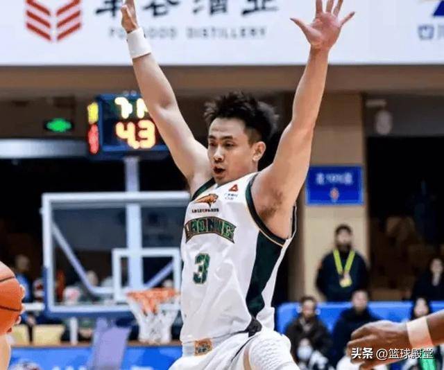 CBA五顶薪球员身价暴跌！数据差+战绩差，范子铭无力吐槽！